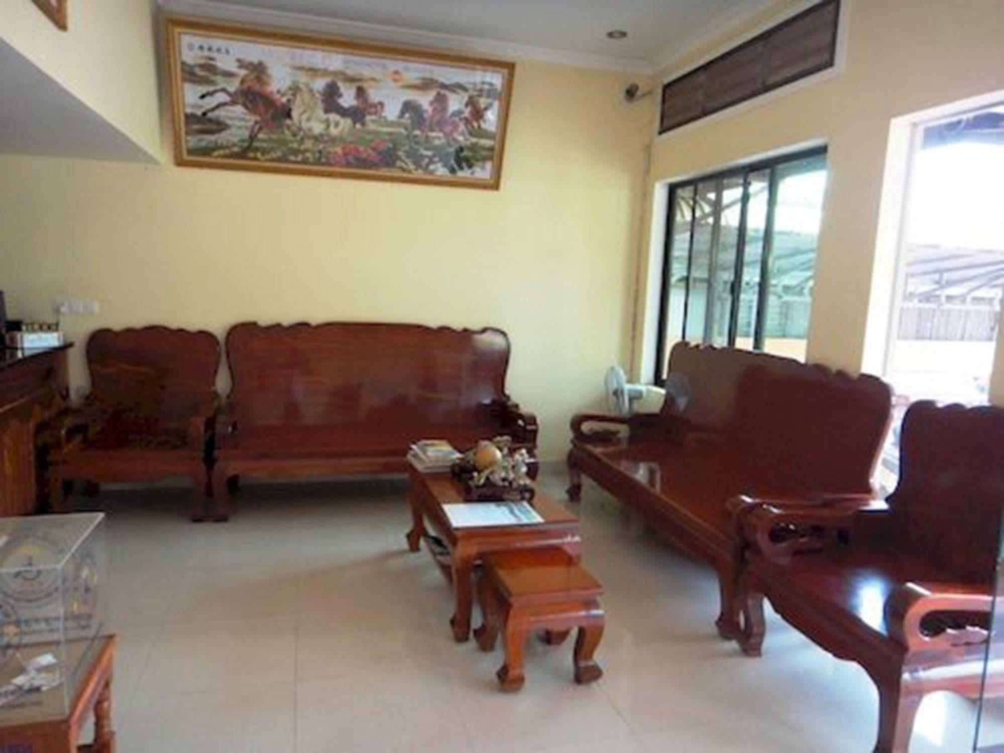 Nyny Hotel Kampot Exterior foto