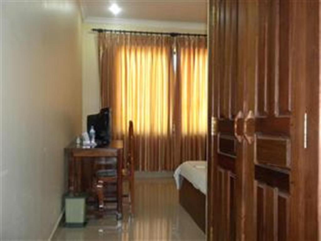 Nyny Hotel Kampot Habitación foto